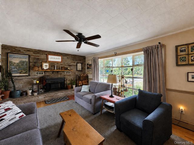 8250 Route 32, Cairo, NY 12413