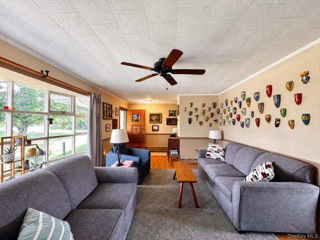 8250 Route 32, Cairo, NY 12413
