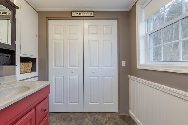 1057 Bound Tree Road, Hopkinton, NH 03229