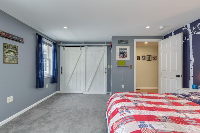 1057 Bound Tree Road, Hopkinton, NH 03229