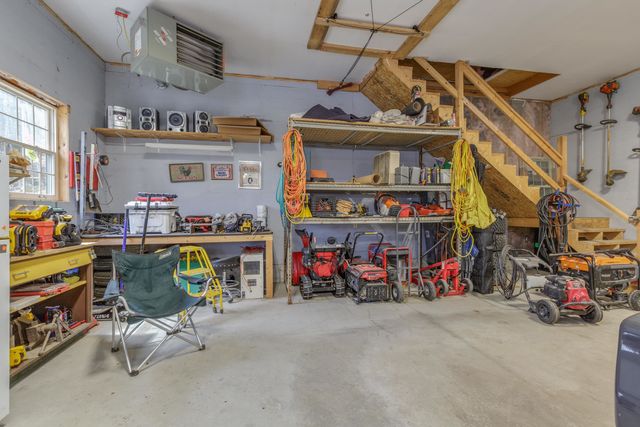 1057 Bound Tree Road, Hopkinton, NH 03229
