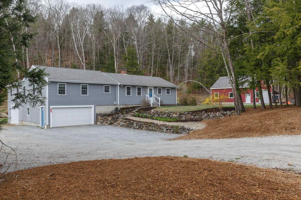 1057 Bound Tree Road, Hopkinton, NH 03229