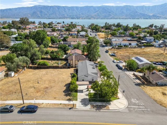 1212 W Pottery, Lake Elsinore, CA 92530