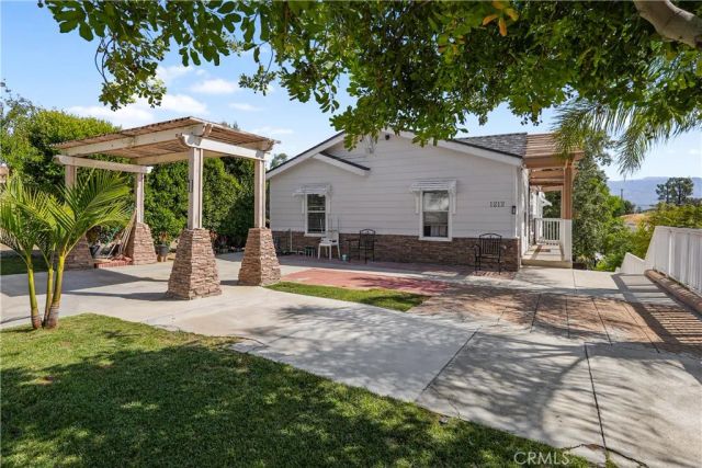 1212 W Pottery, Lake Elsinore, CA 92530