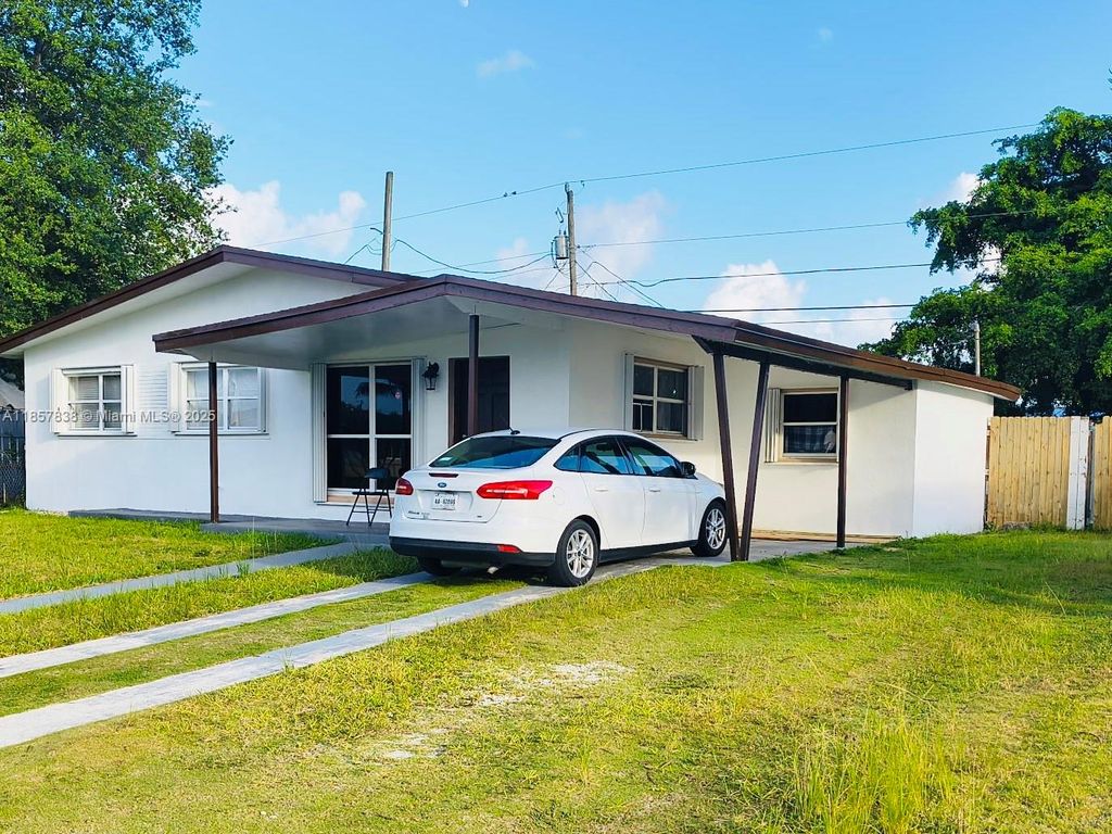 12240 SW 187th Ter, Miami, FL 33177