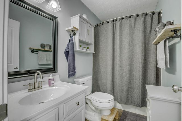 263 Redwood Drive, Dry Ridge, KY 41035