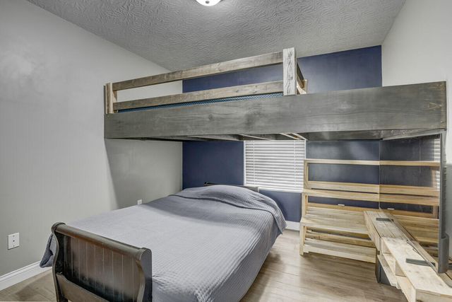 263 Redwood Drive, Dry Ridge, KY 41035