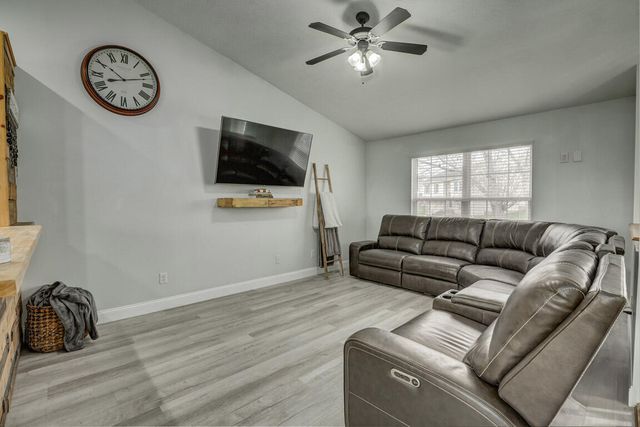 263 Redwood Drive, Dry Ridge, KY 41035