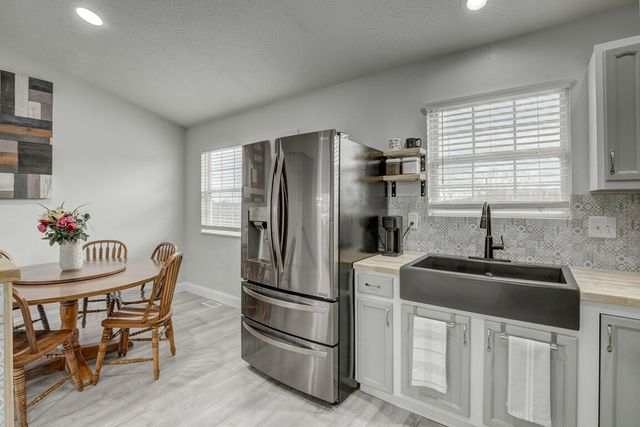 263 Redwood Drive, Dry Ridge, KY 41035