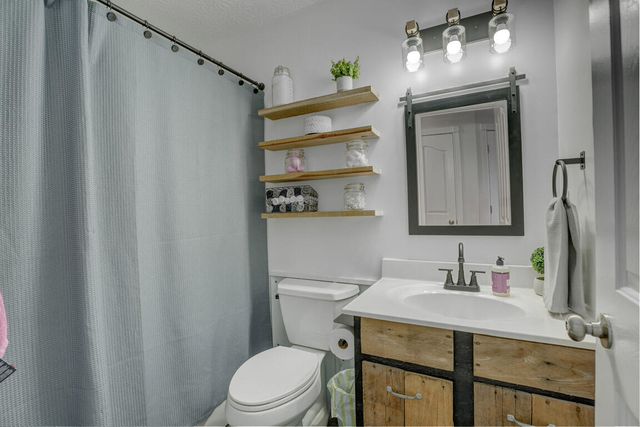 263 Redwood Drive, Dry Ridge, KY 41035