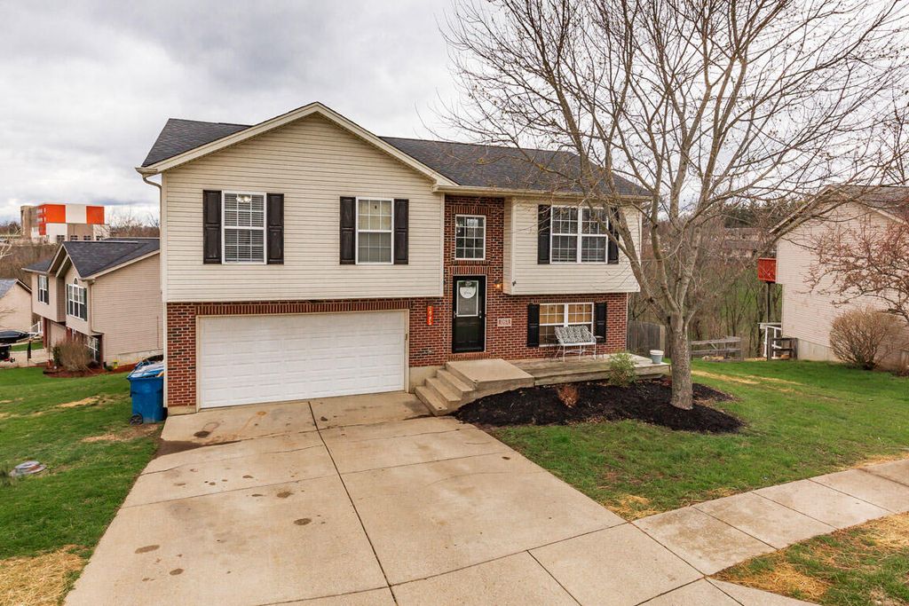 263 Redwood Drive, Dry Ridge, KY 41035