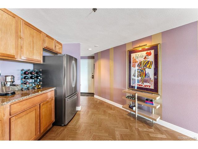 100 Park Ave 2006, Denver, CO 80205