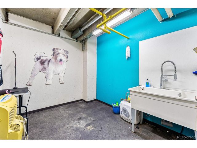 100 Park Ave 2006, Denver, CO 80205