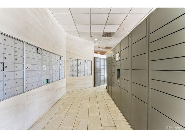 100 Park Ave 2006, Denver, CO 80205