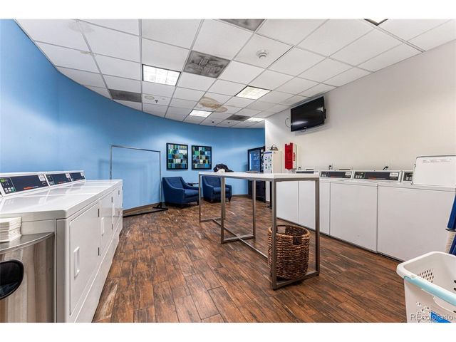 100 Park Ave 2006, Denver, CO 80205