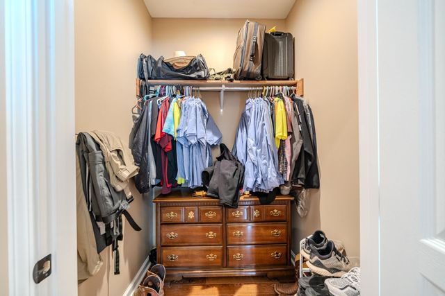 211 JIM ALFORD CV, Savannah, TN 38372