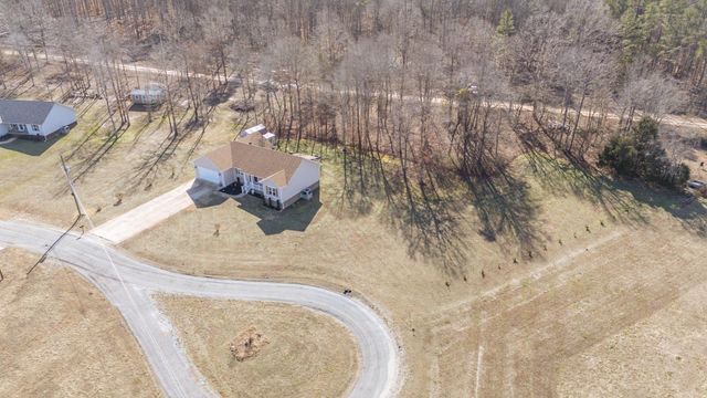 211 JIM ALFORD CV, Savannah, TN 38372