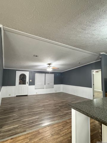 22992 Trumbo Rd., San Antonio, TX 78264