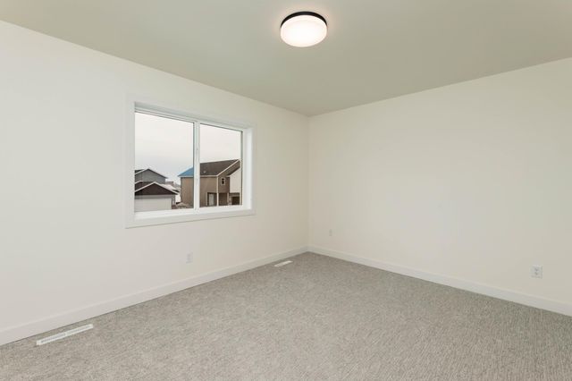 3734 33rd Street S, Moorhead, MN 56560