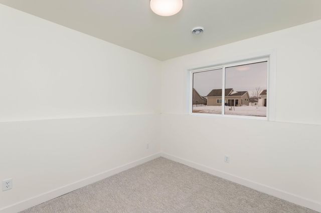 3734 33rd Street S, Moorhead, MN 56560