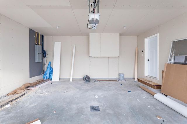 3734 33rd Street S, Moorhead, MN 56560