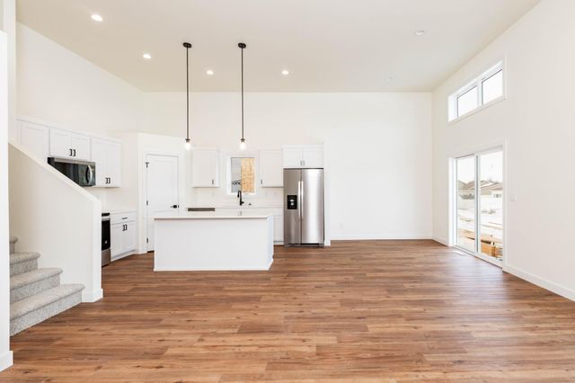 3734 33rd Street S, Moorhead, MN 56560