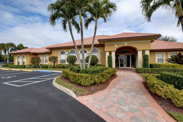 5891 Royal Isles Boulevard, Boynton Beach, FL 33437