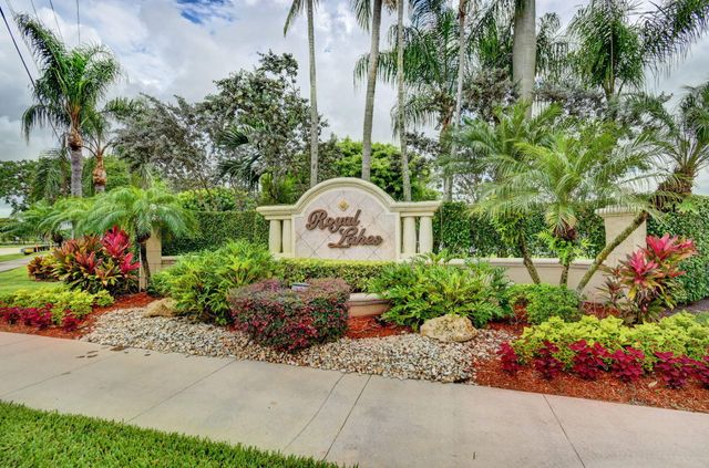 5891 Royal Isles Boulevard, Boynton Beach, FL 33437