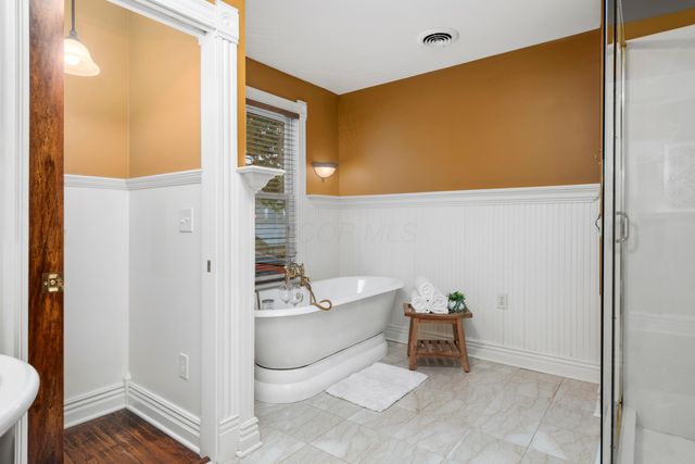 1042 Neil Avenue, Columbus, OH 43201