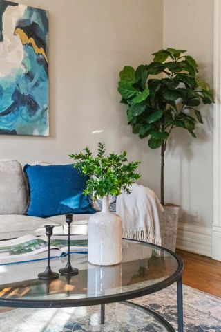 1042 Neil Avenue, Columbus, OH 43201