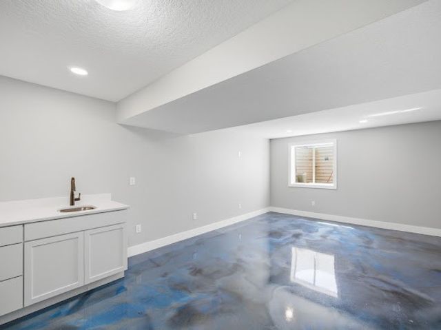 2634 3rd Avenue SW, Altoona, IA 50009