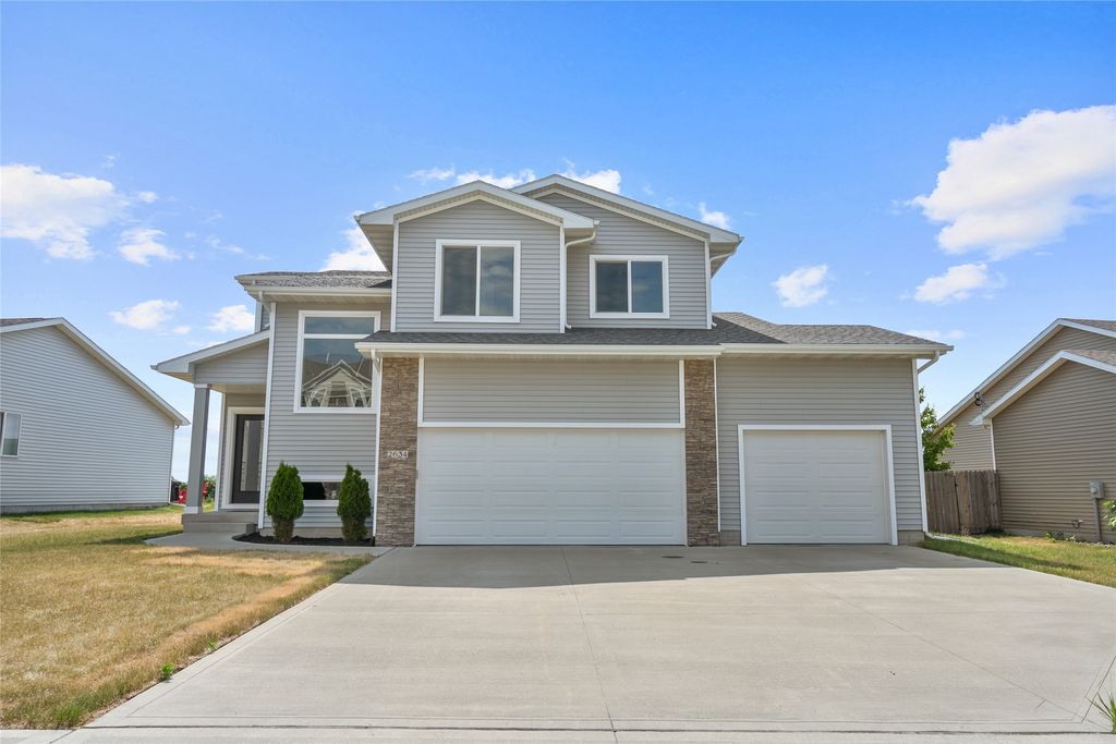 2634 3rd Avenue SW, Altoona, IA 50009