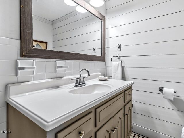 2741 Valley Road, Sanford, NC 27330