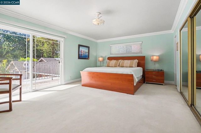 25 Amberwood Ln, Walnut Creek, CA 94598