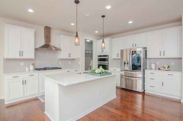 2888 Dillon Drive, Ann Arbor, MI 48105