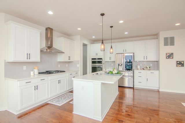 2888 Dillon Drive, Ann Arbor, MI 48105