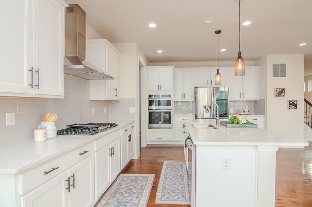 2888 Dillon Drive, Ann Arbor, MI 48105