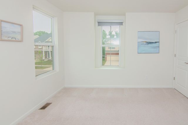 2888 Dillon Drive, Ann Arbor, MI 48105