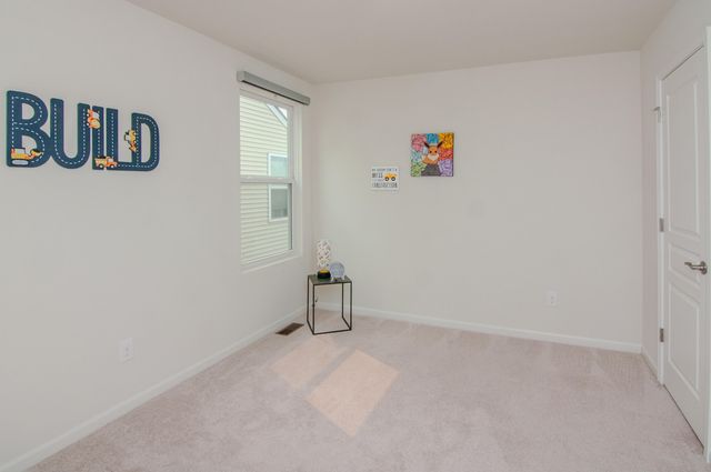 2888 Dillon Drive, Ann Arbor, MI 48105