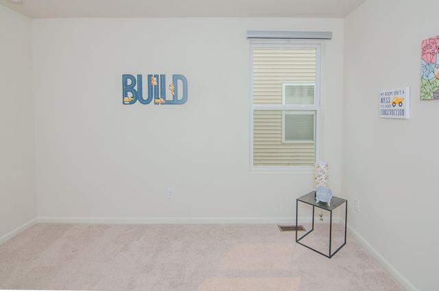 2888 Dillon Drive, Ann Arbor, MI 48105