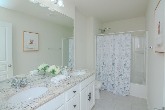 2888 Dillon Drive, Ann Arbor, MI 48105