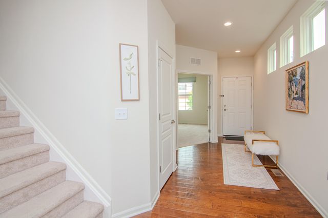 2888 Dillon Drive, Ann Arbor, MI 48105