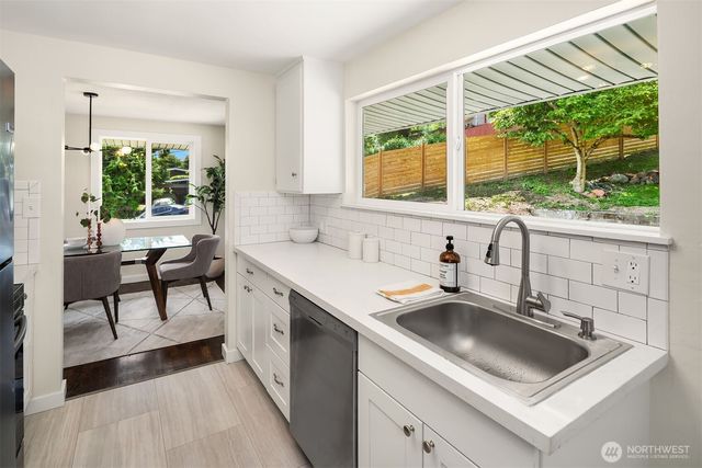 9275 Renton Avenue S, Seattle, WA 98118