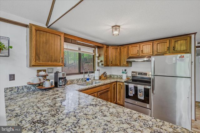 82 CHIPPEWA TRL, Hedgesville, WV 25427