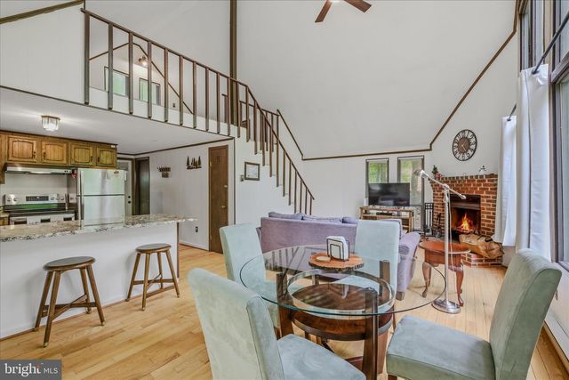 82 CHIPPEWA TRL, Hedgesville, WV 25427