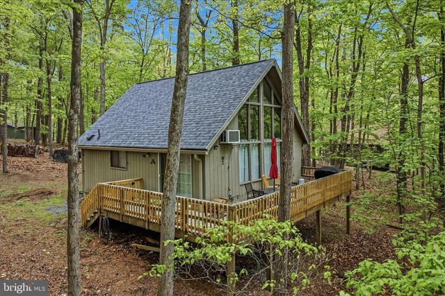 82 CHIPPEWA TRL, Hedgesville, WV 25427