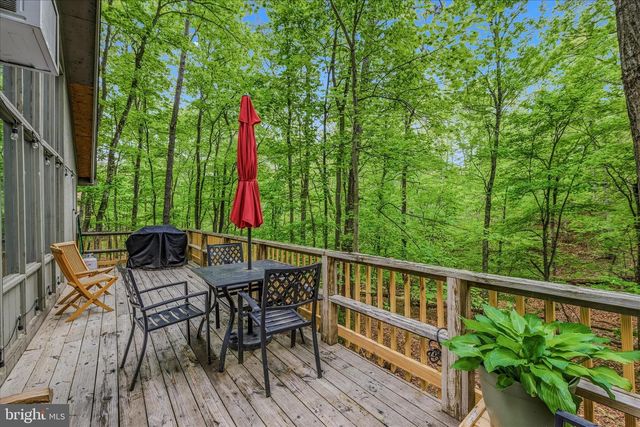 82 CHIPPEWA TRL, Hedgesville, WV 25427