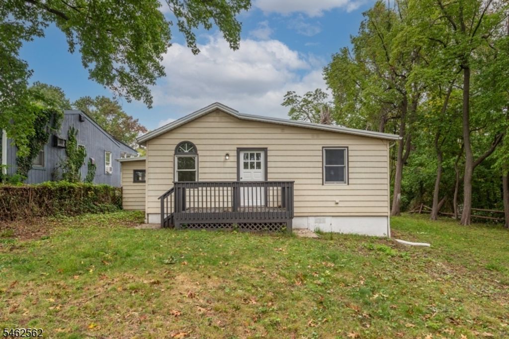 278 Outlook Blvd, Old Bridge Twp., NJ 07735 — photo 5