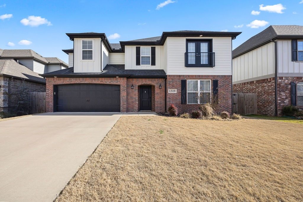 1319 Park Street, Lowell, AR 72745