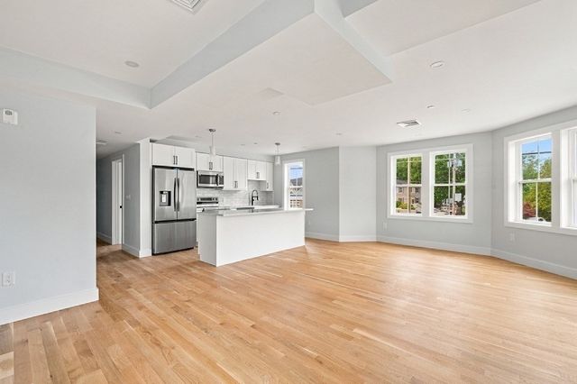 199 South Ave 4, Whitman, MA 02382